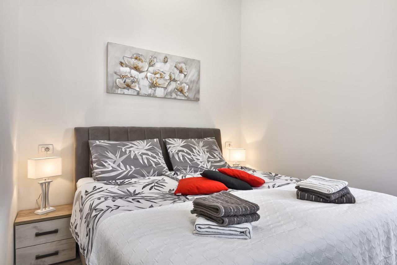 Apartment 20M From Arena Pula Exterior foto